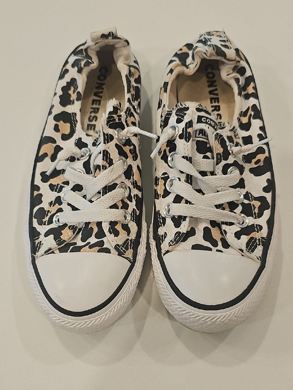 Converse Low Top Sneakers in White and Tan Leopard Print